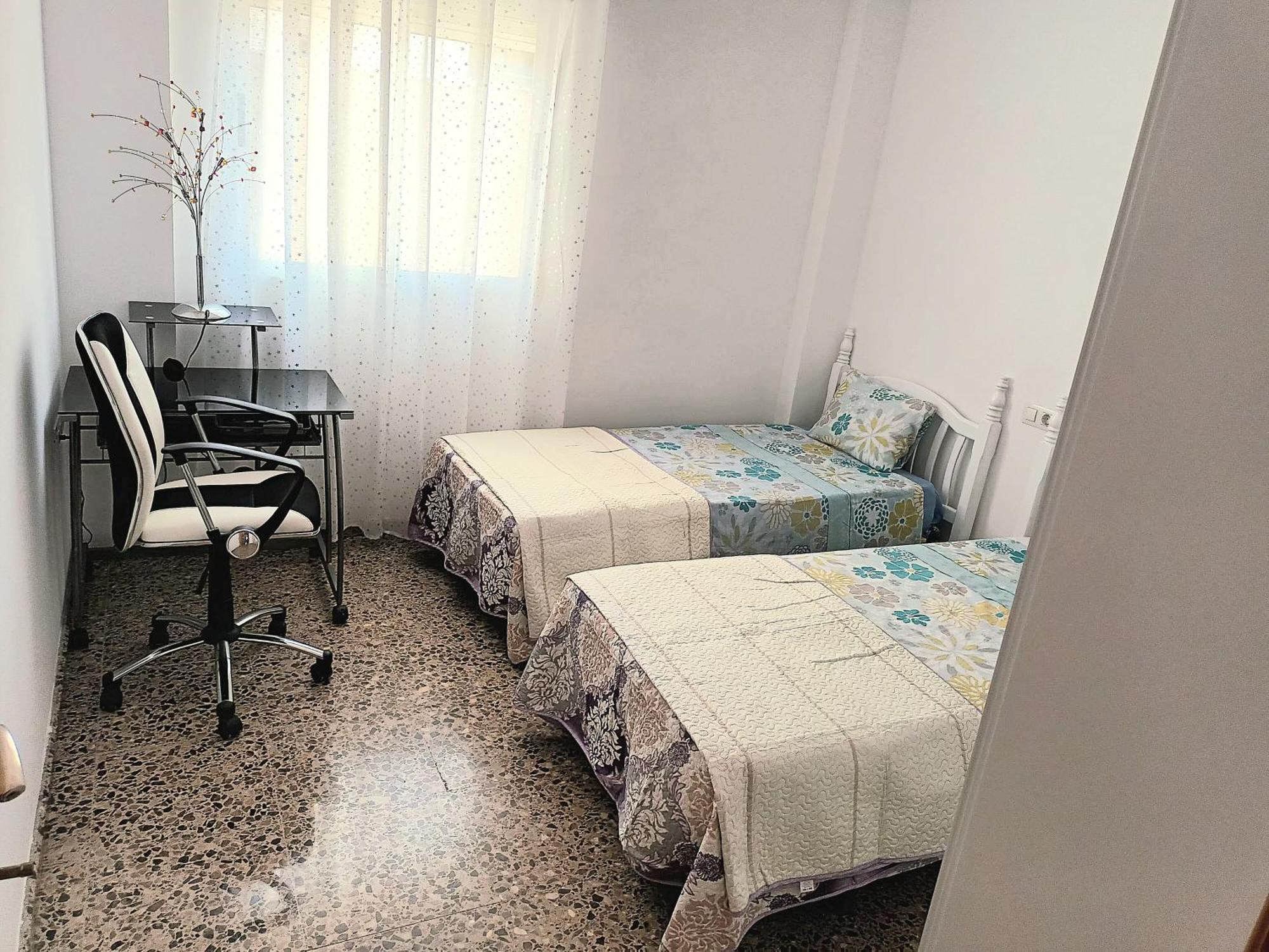 Piso Amplio De 3 Habitaciones, 2 Banos, Ascensor Y Parking Burriana Kültér fotó